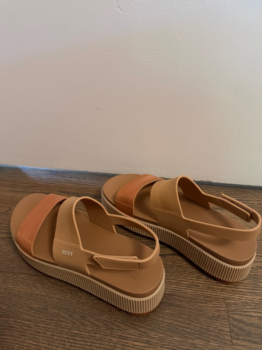 Reef Women's Tan & Orange Slingback Platform Sandals